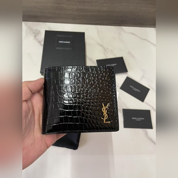 Saint Laurent Black Crocodile Embossed Wallet - Picture 2 of 16